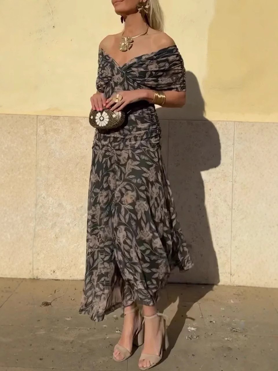Noelani Elegant Maxi Dress