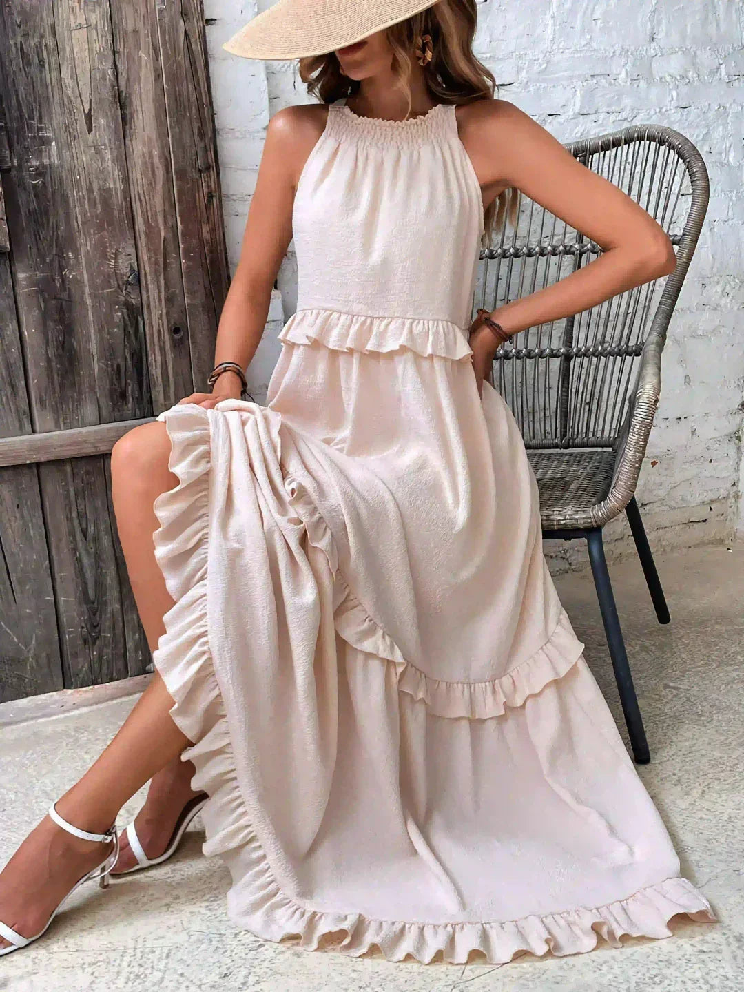 Robe à volants Sarah avec col montant