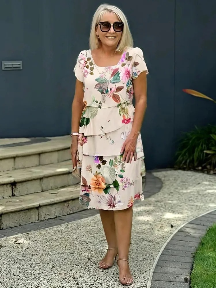Émilie Elegant Floral Maxi Dress