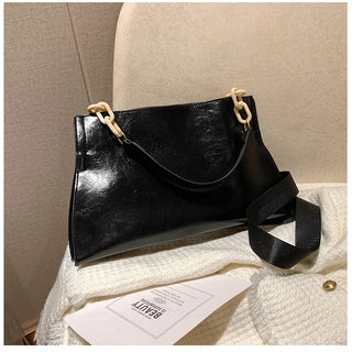 Fenna Chain Detail Shoulder Bag