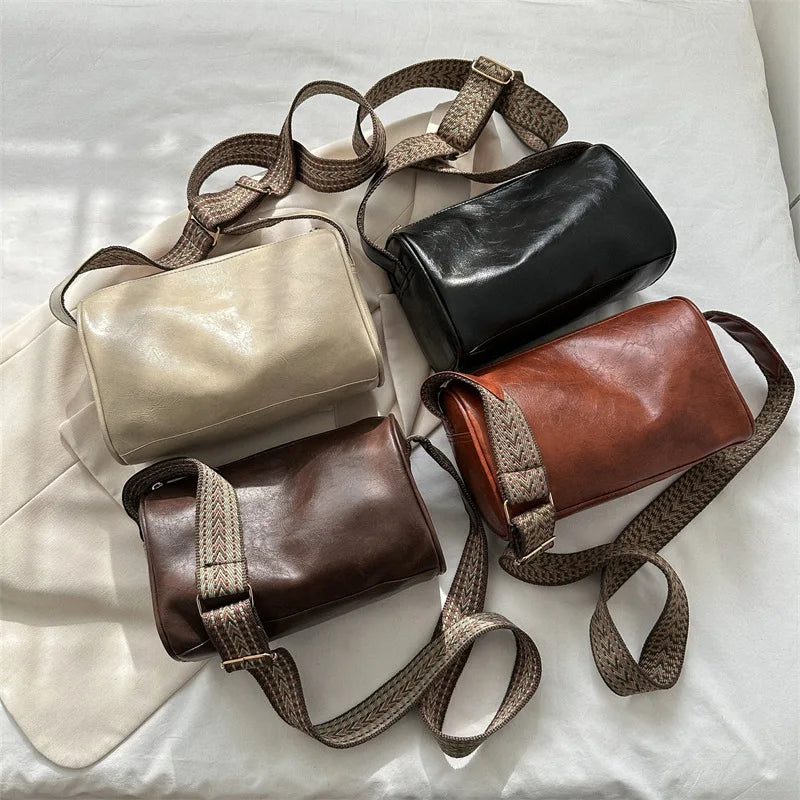 Britt Vintage Boston Bag