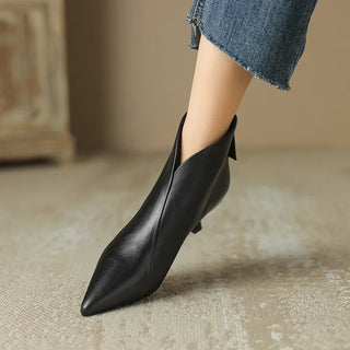 Vanguar Kitten Heel Boots