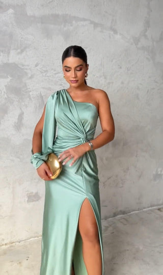 Vania Elegant Slit Dress
