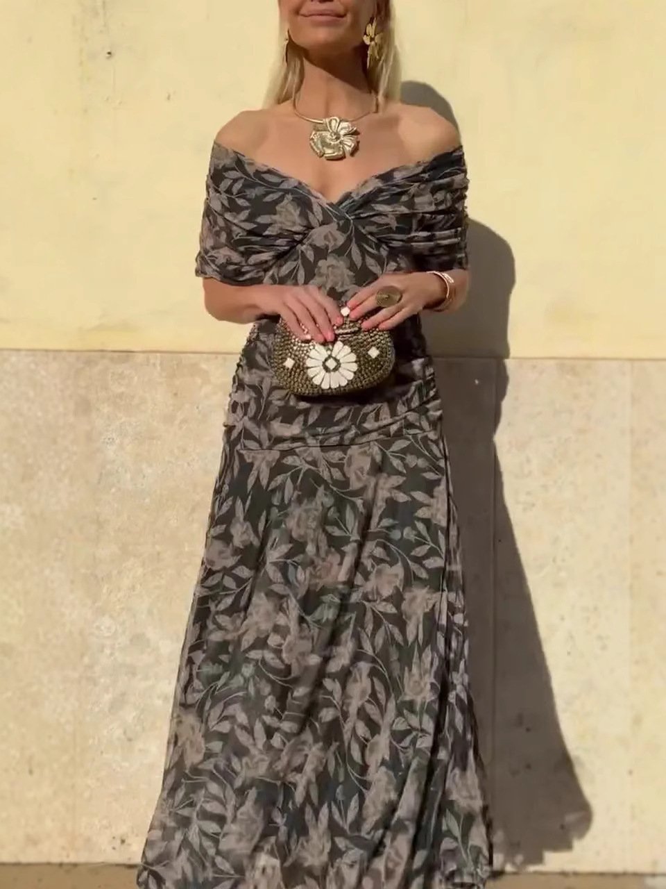 Noelani Elegant Maxi Dress
