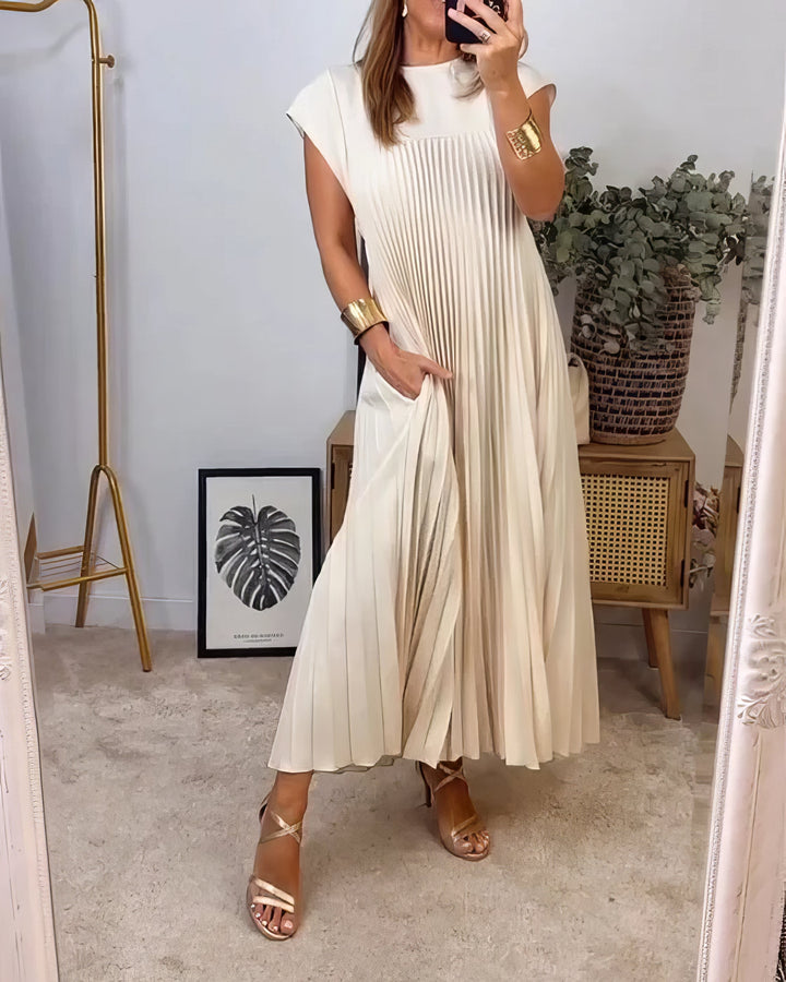 Adeline Simple Pleated Sleeveless Dress