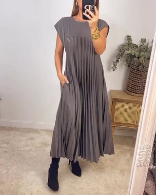 Adeline Simple Pleated Sleeveless Dress