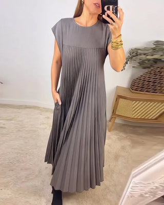 Adeline Simple Pleated Sleeveless Dress