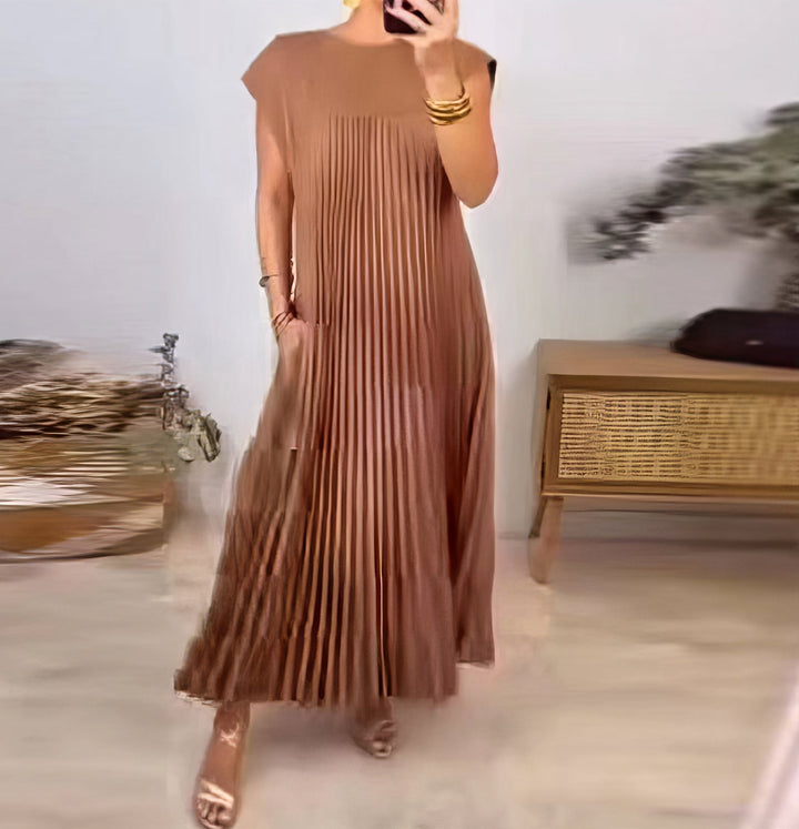 Adeline Simple Pleated Sleeveless Dress