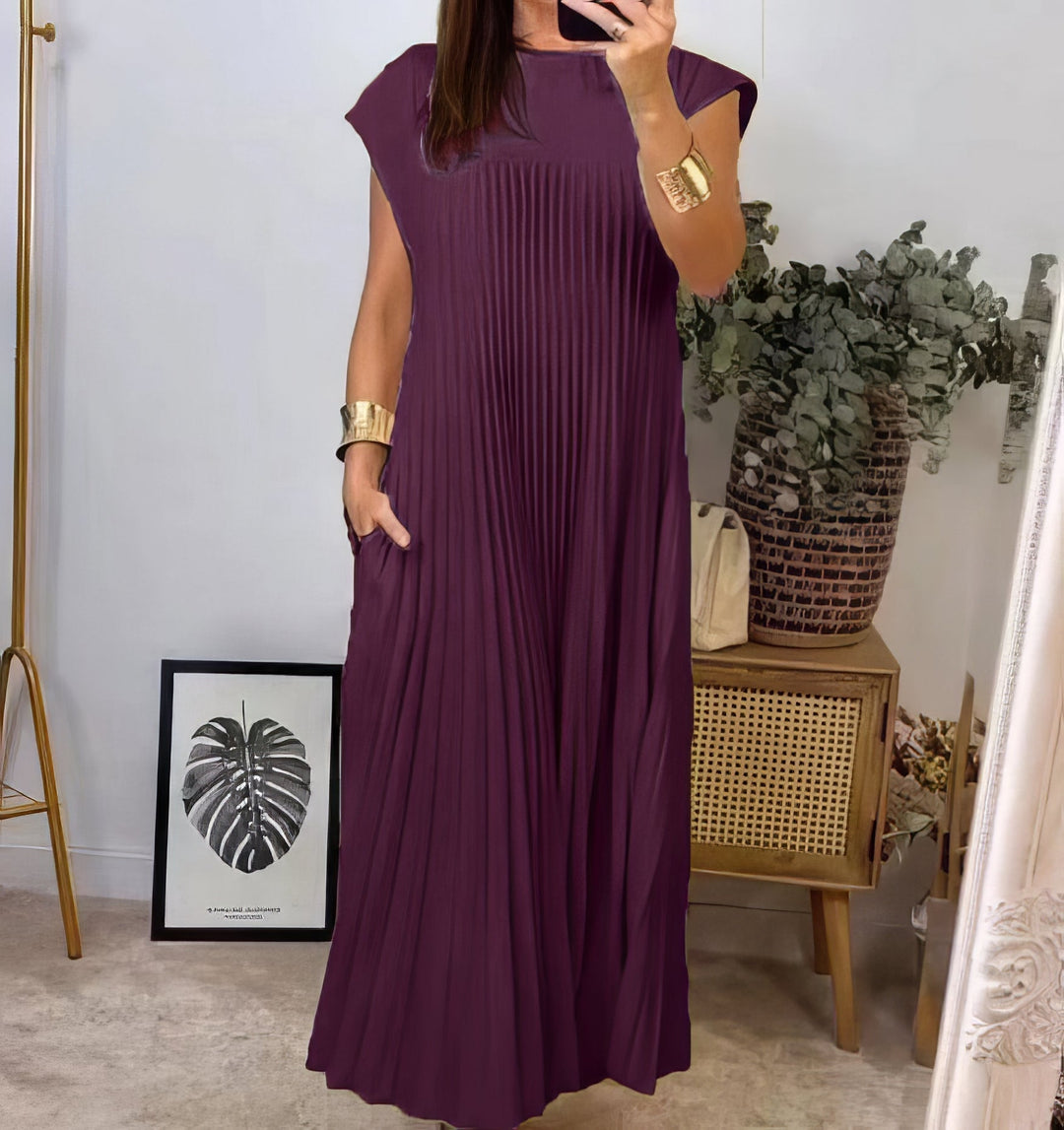 Adeline Simple Pleated Sleeveless Dress